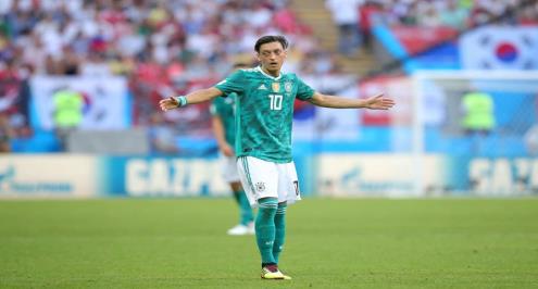 اتحاد الكرة الألماني يدعو الى وقف الهجوم العلني أزمة اوزيل 
